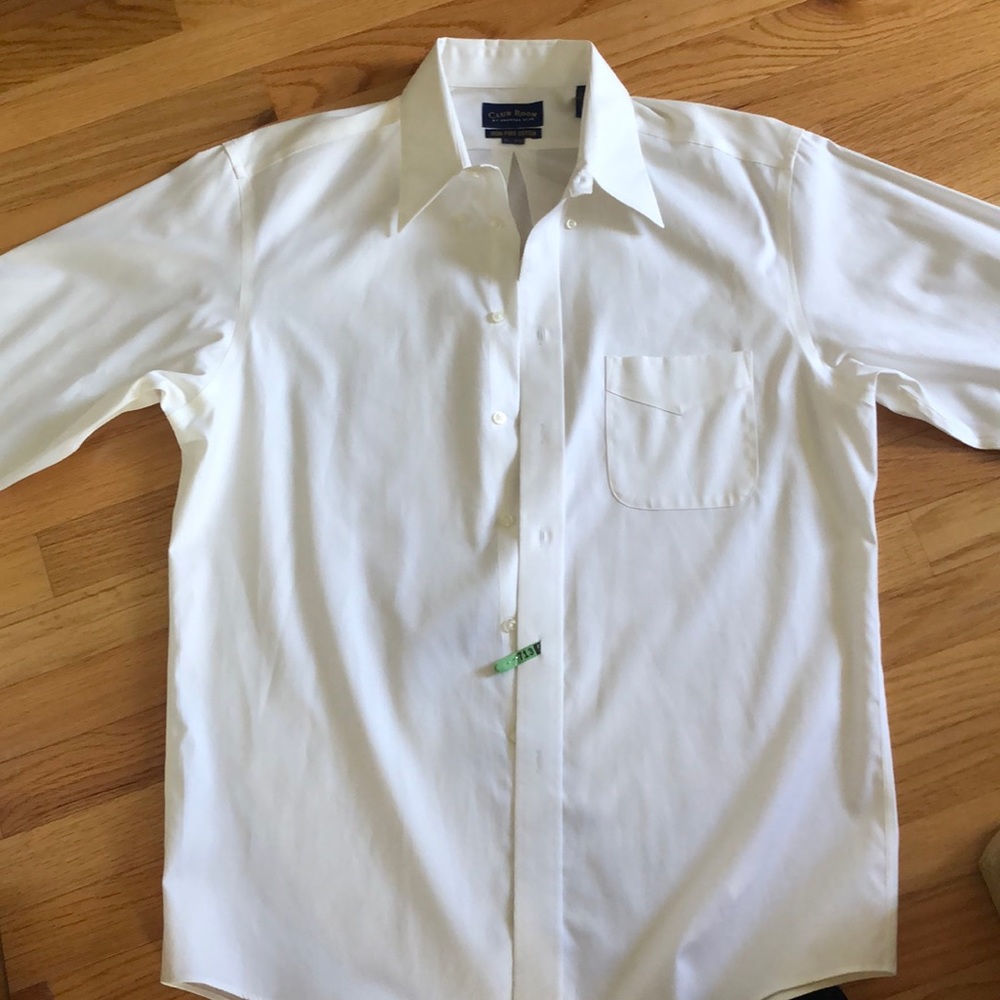 Men’s dress shirt Club Room. Size 16, 34/35